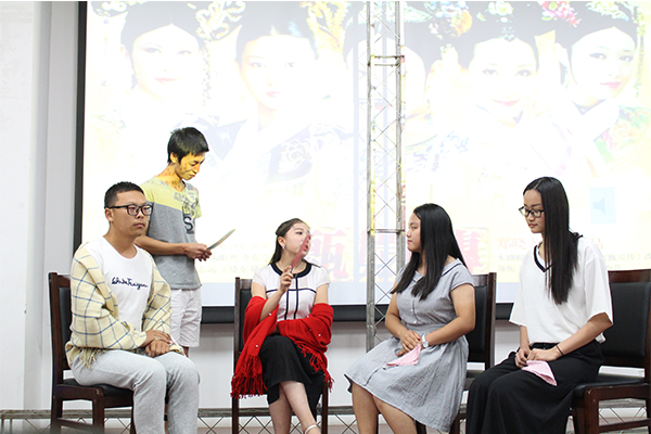 开云官网成功举办“演绎青春,心花怒放”心理剧比赛 开云官网成功举办“演绎青春,心花怒放”心理剧比赛