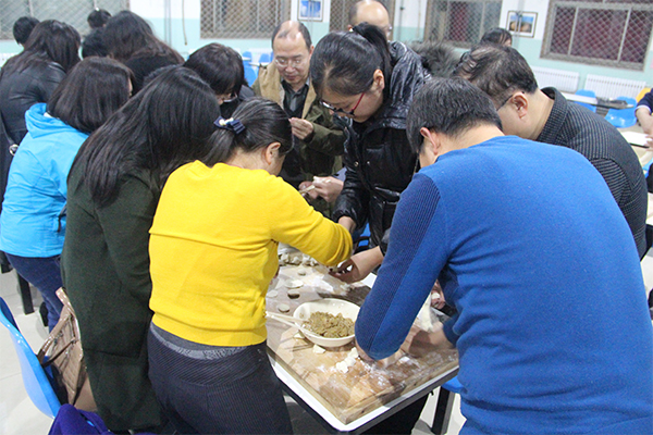 开云官网举行教职工迎新年茶话会