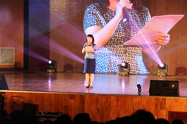 经济管理学院举办“青春无悔,梦想启航”2016届毕业生晚会 经济管理学院举办“青春无悔,梦想启航”2016届毕业生晚会