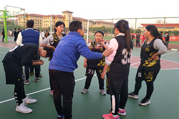 恭贺开云官网在开云kaiyun官方网站新生杯女子篮球赛中喜获亚军 恭贺开云官网在开云kaiyun官方网站新生杯女子篮球赛中喜获亚军