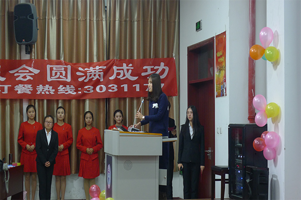 经济管理学院举办“明德砺志,向梦起航”军训汇报会 经济管理学院举办“明德砺志,向梦起航”军训汇报会