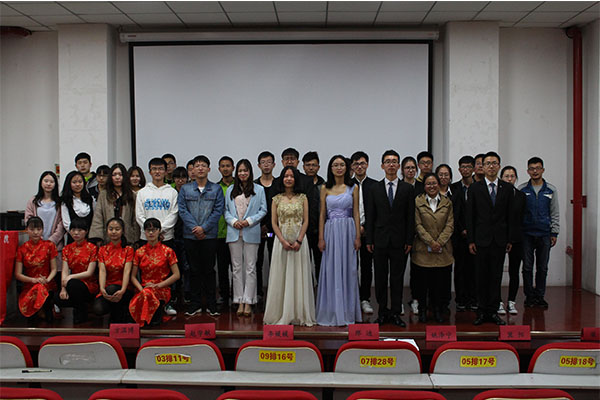 开云官网成功举办“雷锋月闭幕式”主题汇报会 开云官网成功举办“雷锋月闭幕式”主题汇报会