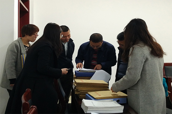 校发展党员工作专项检查组莅临开云官网指导工作