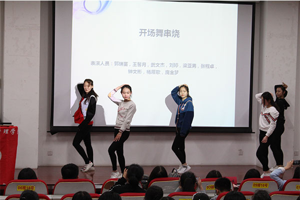 开云官网成功举办“雷锋月闭幕式”主题汇报会 开云官网成功举办“雷锋月闭幕式”主题汇报会