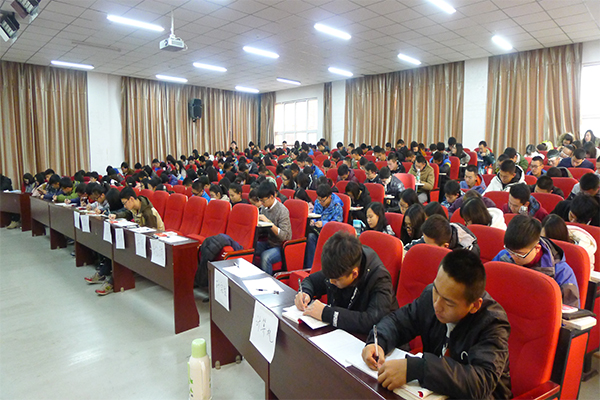 开云官网成功举办2016年入党积极分子培训第一讲