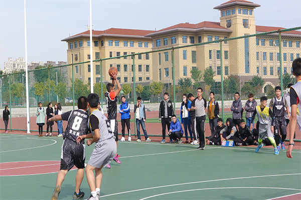 祝贺开云官网男篮在校新生篮球赛中取得八强的傲人战绩 祝贺开云官网男篮在校新生篮球赛中取得八强的傲人战绩