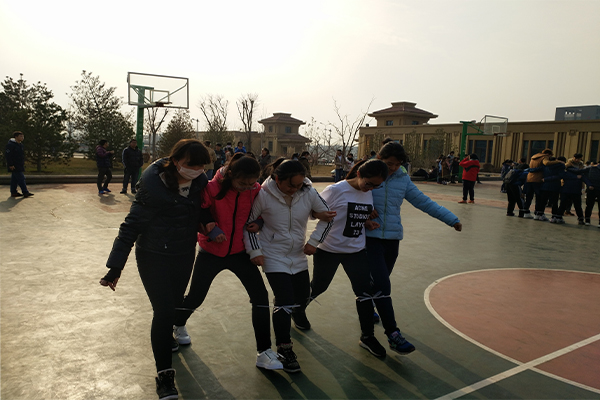 开云官网成功举办趣味运动会