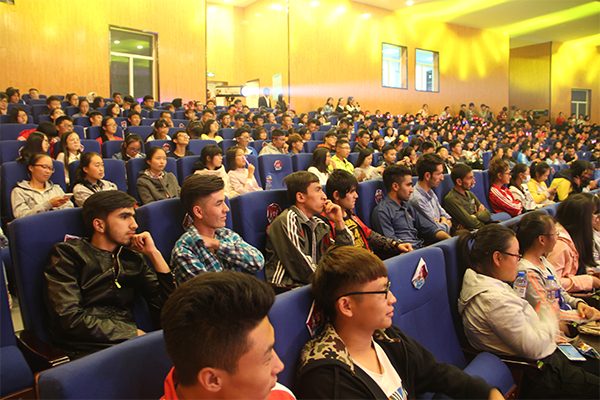 经济管理学院举行2016级新生开学典礼暨迎新晚会 经济管理学院举行2016级新生开学典礼暨迎新晚会