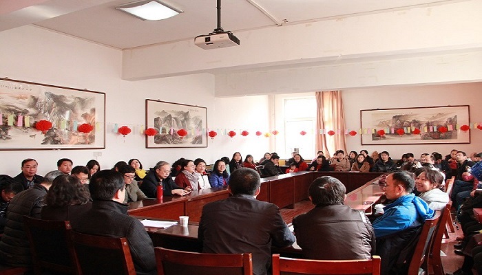 经济管理学院传达学校五大战略工程会议精神